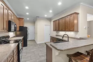 5210 Shady Oak Dr S, Lakeland, FL 33810 - Photo 12