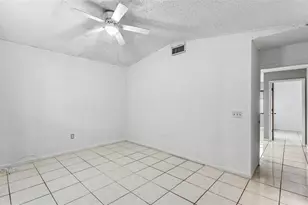 842 Rockingham Rd, Lakeland, FL 33809 - Photo 16
