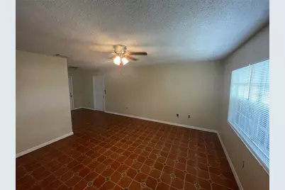 750 Fox Lake Drive, Lakeland, FL 33809 - Photo 2