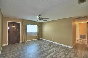 2815 Christie Ln, Lakeland, FL 33813 - Photo 6
