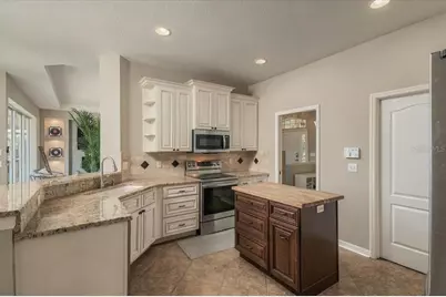 2929 Forest Hammock Drive, Plant City, FL 33566 - Photo 8
