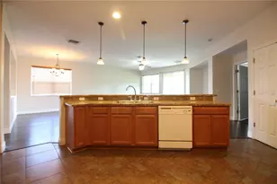 2425 Winnipeg Dr, Lakeland, FL 33805 - Photo 18