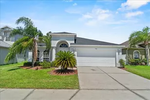 3961 Hampton Hills Dr, Lakeland, FL 33810 - Photo 2