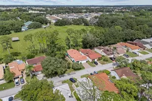 441 San Jose Dr, Winter Haven, FL 33884 - Photo 2