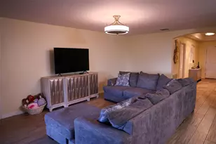 2113 Geneva Dr, Lakeland, FL 33805 - Photo 8