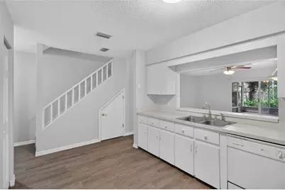 2352 Isle Royale Court SE, Winter Haven, FL 33880 - Photo 10