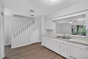2352 Isle Royale Ct SE, Winter Haven, FL 33880 - Photo 10