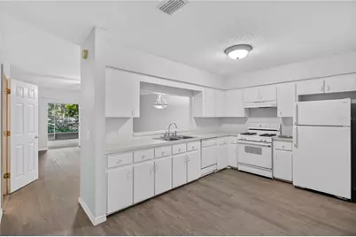 2352 Isle Royale Court SE, Winter Haven, FL 33880 - Photo 8