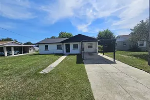 127 Anarece Ave, Auburndale, FL 33823 - Photo 1