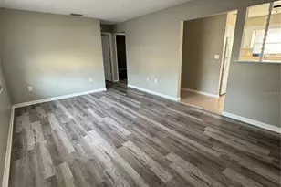 121 Shannon Dr, Lakeland, FL 33809 - Photo 2