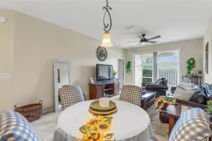 4275 Winding Vine Dr, Lakeland, FL 33812 - Photo 8