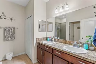4275 Winding Vine Dr, Lakeland, FL 33812 - Photo 18