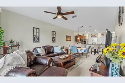 4275 Winding Vine Drive, Lakeland, FL 33812 - Photo 10
