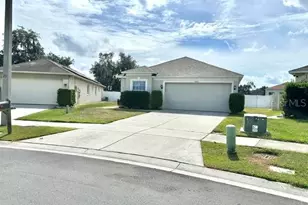 4403 Country Hills Blvd, Plant City, FL 33563 - Photo 2