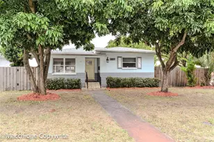 2827 29th Ave N, Saint Petersburg, FL 33713 - Photo 2