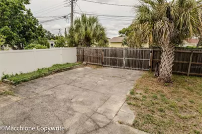 2827 29th Avenue N, Saint Petersburg, FL 33713 - Photo 6