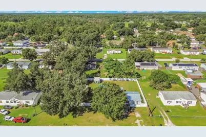 3688 Pioneer Trails Boulevard E, Lakeland, FL 33810 - Photo 32