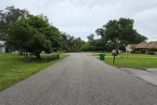 410 Hunter St, Port Charlotte, FL 33980 - Photo 38