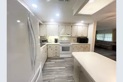 310 Martin Drive, Lakeland, FL 33809 - Photo 6