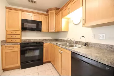 5046 Fairfield Court, Lakeland, FL 33811 - Photo 8