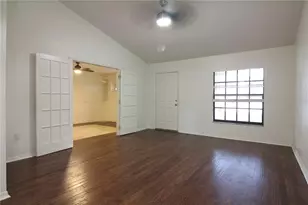 5046 Fairfield Ct, Lakeland, FL 33811 - Photo 2