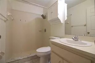 5046 Fairfield Ct, Lakeland, FL 33811 - Photo 12