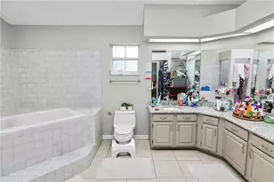 1976 Vista View Dr, Lakeland, FL 33813 - Photo 16