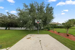1976 Vista View Dr, Lakeland, FL 33813 - Photo 34