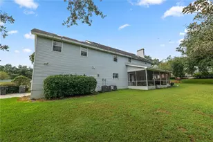 1976 Vista View Dr, Lakeland, FL 33813 - Photo 32