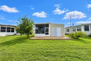 131 Bonnie Dr, Auburndale, FL 33823 - Photo 32