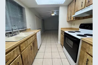 7415 Highland Grove Drive, Lakeland, FL 33810 - Photo 12