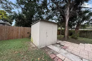1617 Mockingbird Ln, Lakeland, FL 33801 - Photo 30