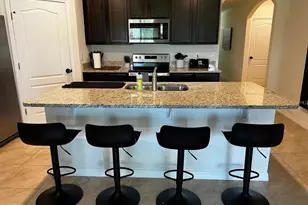 3394 Tawny Grove Pl, Lakeland, FL 33811 - Photo 2