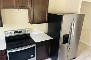 3841 Indian River Ct, Lakeland, FL 33811 - Photo 2
