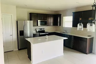 3852 Indian River Ct, Lakeland, FL 33811 - Photo 2