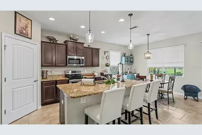 2595 Canyon Crest Drive, Lakeland, FL 33811 - Photo 8