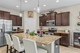 2595 Canyon Crest Dr, Lakeland, FL 33811 - Photo 4