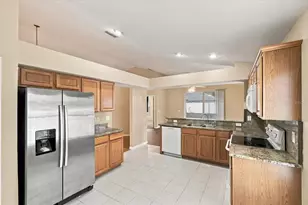 2610 Buckhorn Preserve Blvd, Valrico, FL 33596 - Photo 10