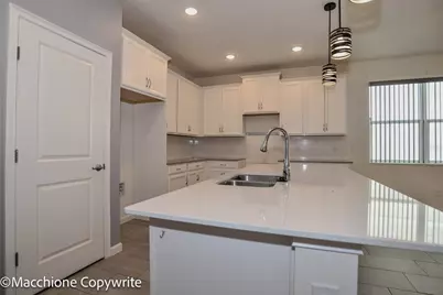 640 Fortuna Drive, Davenport, FL 33837 - Photo 2