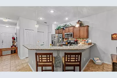 4069 Shade Tree Lane, Lakeland, FL 33812 - Photo 8