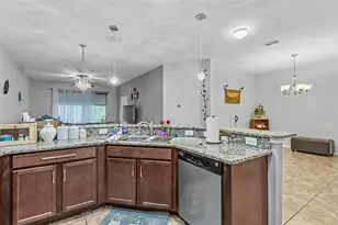 4069 Shadetree Ln, Lakeland, FL 33812 - Photo 10