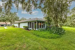 6616 Sweetbriar Ln, Lakeland, FL 33813 - Photo 2