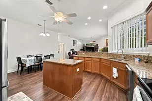 5599 Summerland Hills Dr, Lakeland, FL 33812 - Photo 10