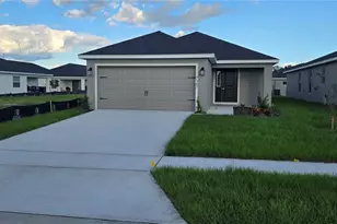725 Bayside Blvd, Winter Haven, FL 33881 - Photo 2