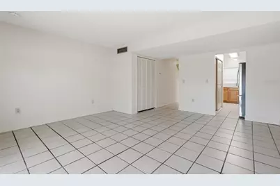 1920 E Edgewood Drive #E4, Lakeland, FL 33803 - Photo 4