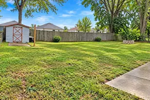 4121 Sharbeth Dr E, Jacksonville, FL 32210 - Photo 12