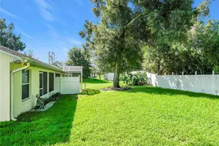 8805 Courtyard Ln, Groveland, FL 34736 - Photo 18