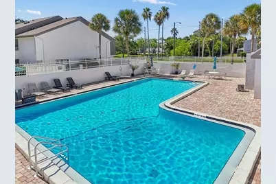 2132 Lakewood Club Drive S #8B, Saint Petersburg, FL 33712 - Photo 30