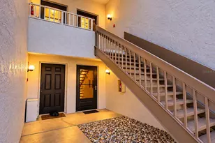 2132 Lakewood Club Dr S, Saint Petersburg, FL 33712 - Photo 10