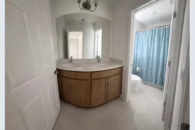 7128 Dilly Lake Avenue, Groveland, FL 34736 - Photo 2